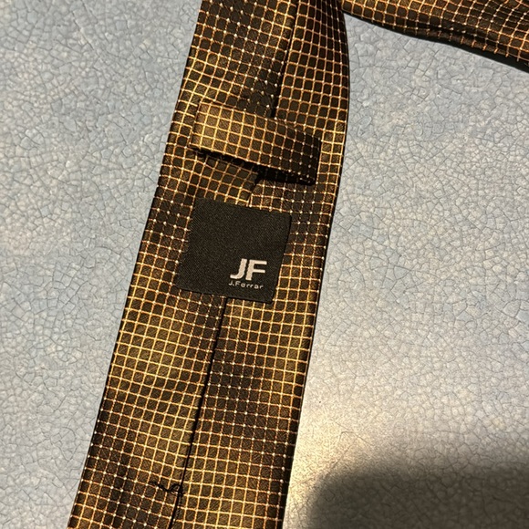 JF- cream tie - Picture 4 of 6